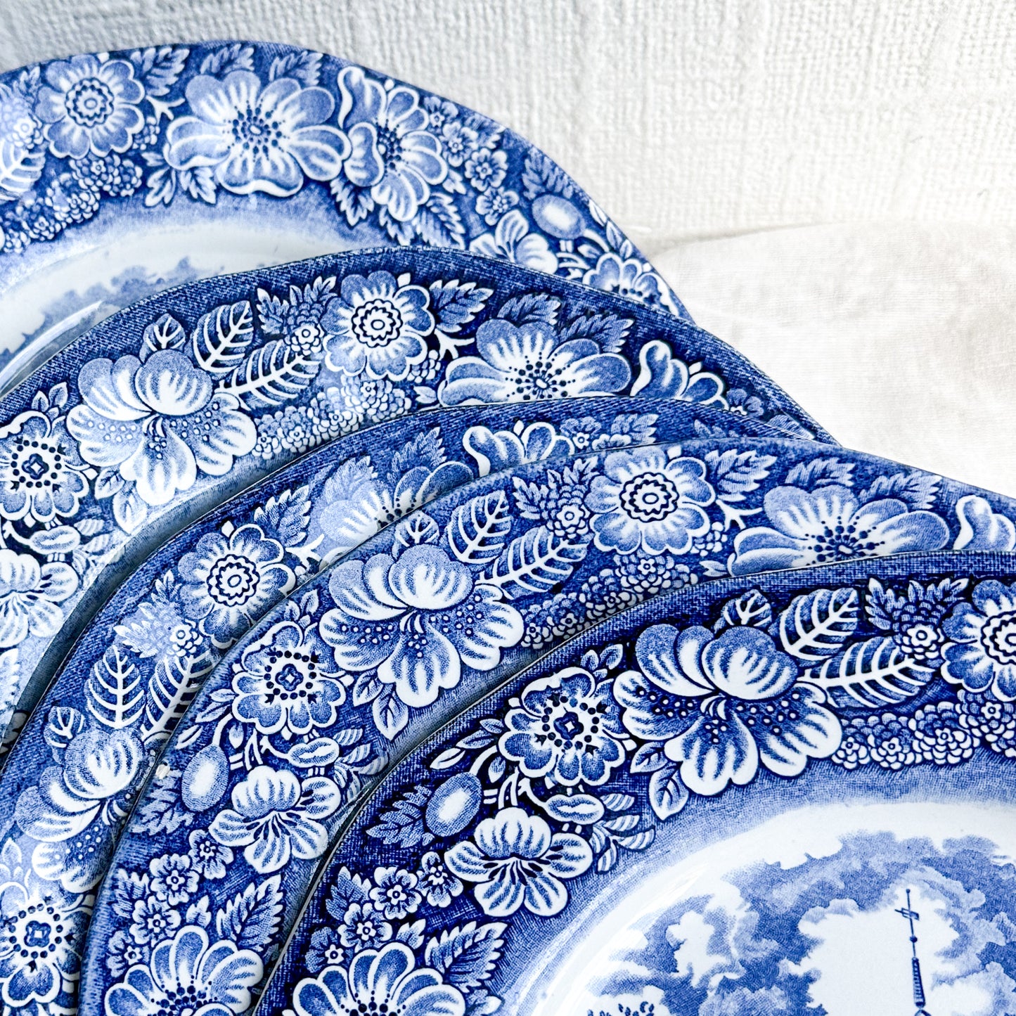 Set of 6 Blue and White Plates