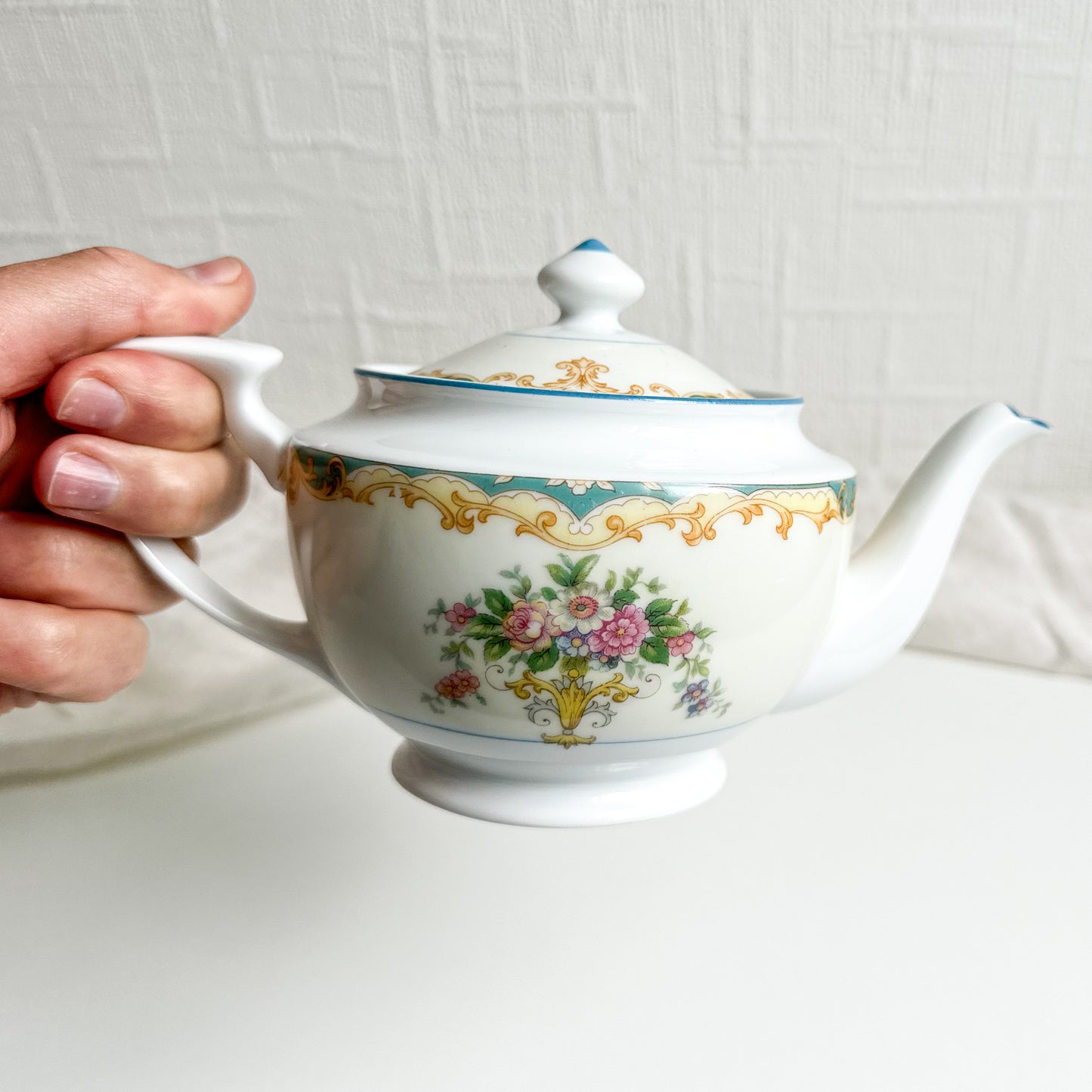 Noritaké Small Teapot