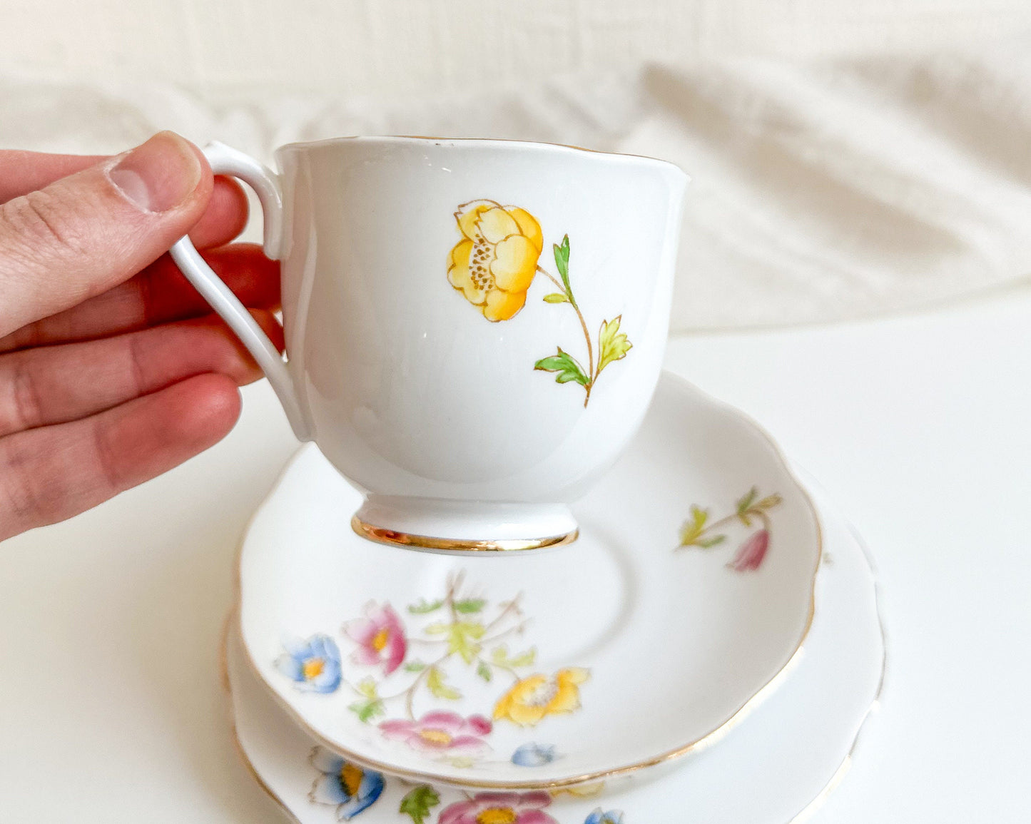 Vintage Royal Albert Tea Cups, “Anemone” Pattern