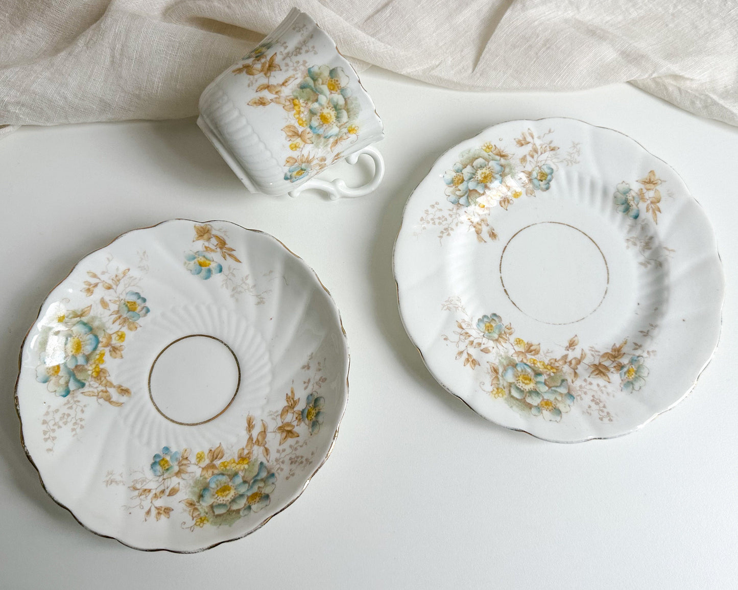 Antique Floral Trio